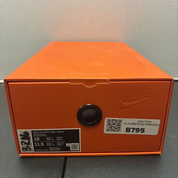 Nike Sacai x Blazer Low White Patent Mens 10 Womens 11.5 - Picture 16 of 16